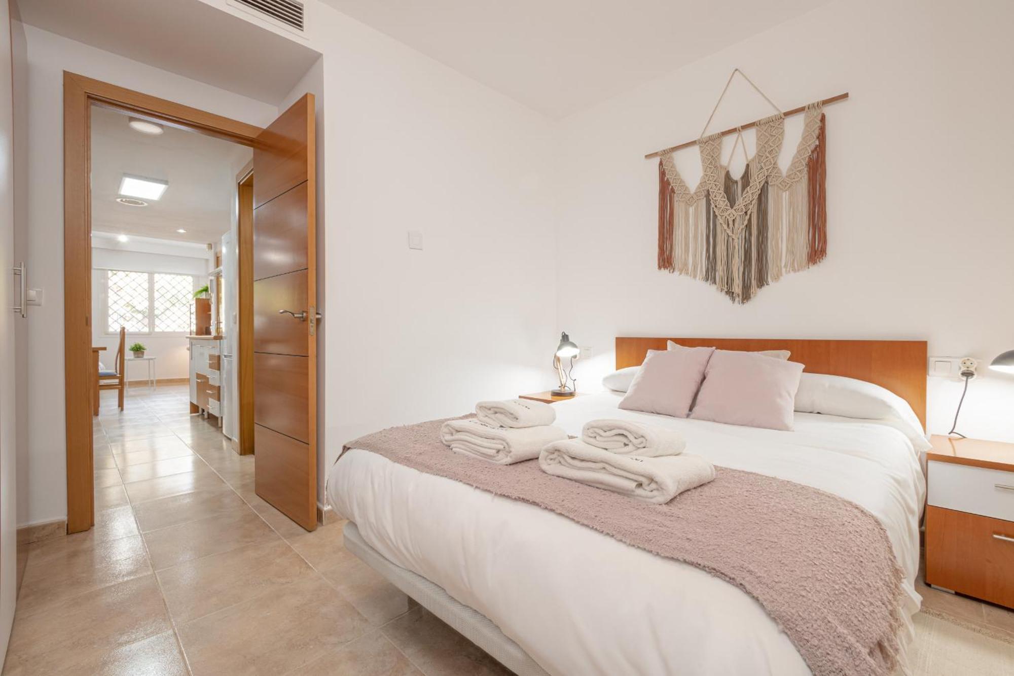 C55 Cosy Apartment Close To The Beach Малага Экстерьер фото